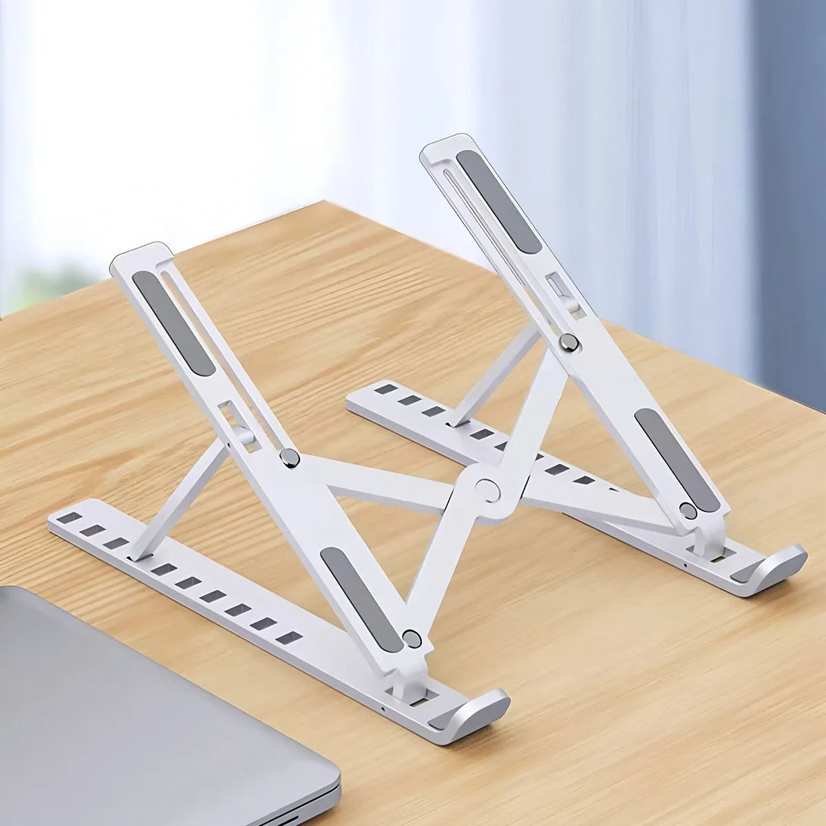 Laptop stand with 7 adjustable levels